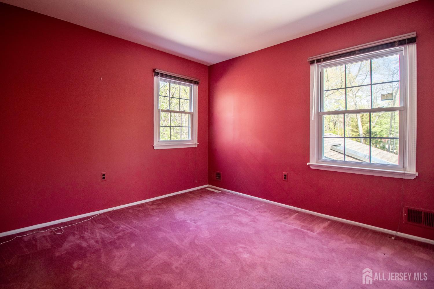 142 Monmouth Road Monroe Township, NJ 08831 - Photo 21 of 37