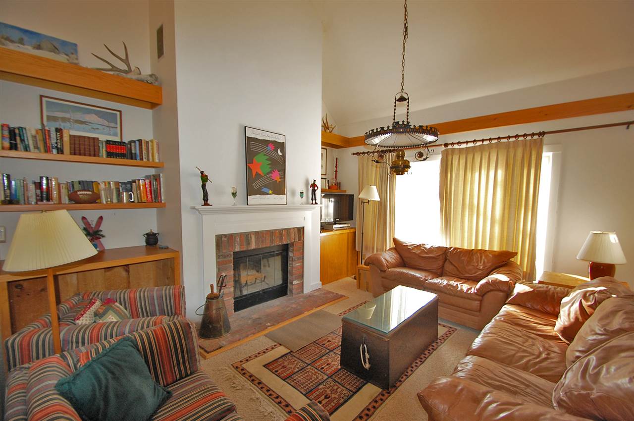 186 Castlerock Road, Unit 31 Warren, VT 05674 - Photo 1 of 35