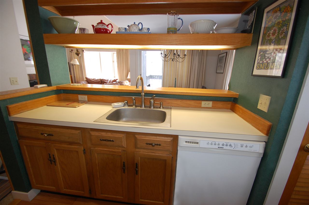 186 Castlerock Road, Unit 31 Warren, VT 05674 - Photo 14 of 35