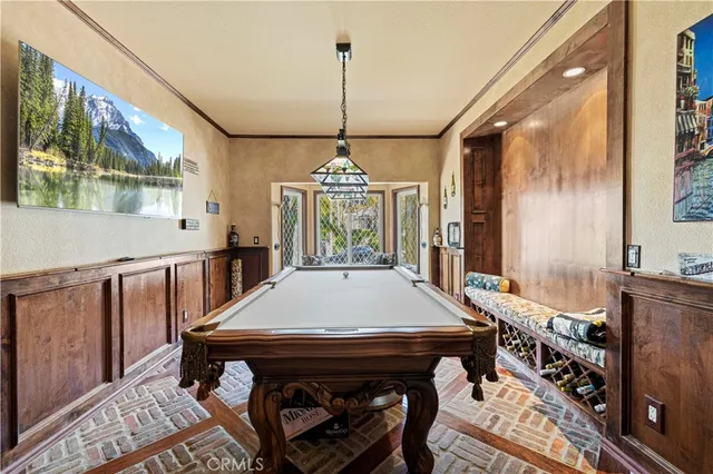 a view of a dining room and livingroom view