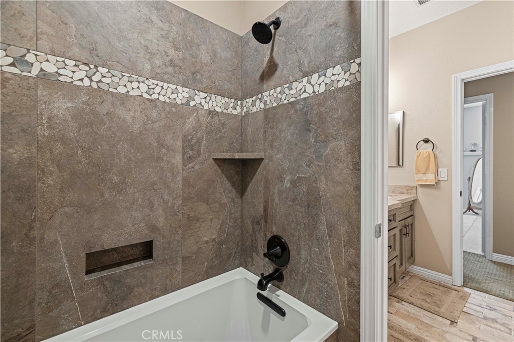 25221 Summerhill Lane Stevenson Ranch, CA 91381 - Photo 37 of 74