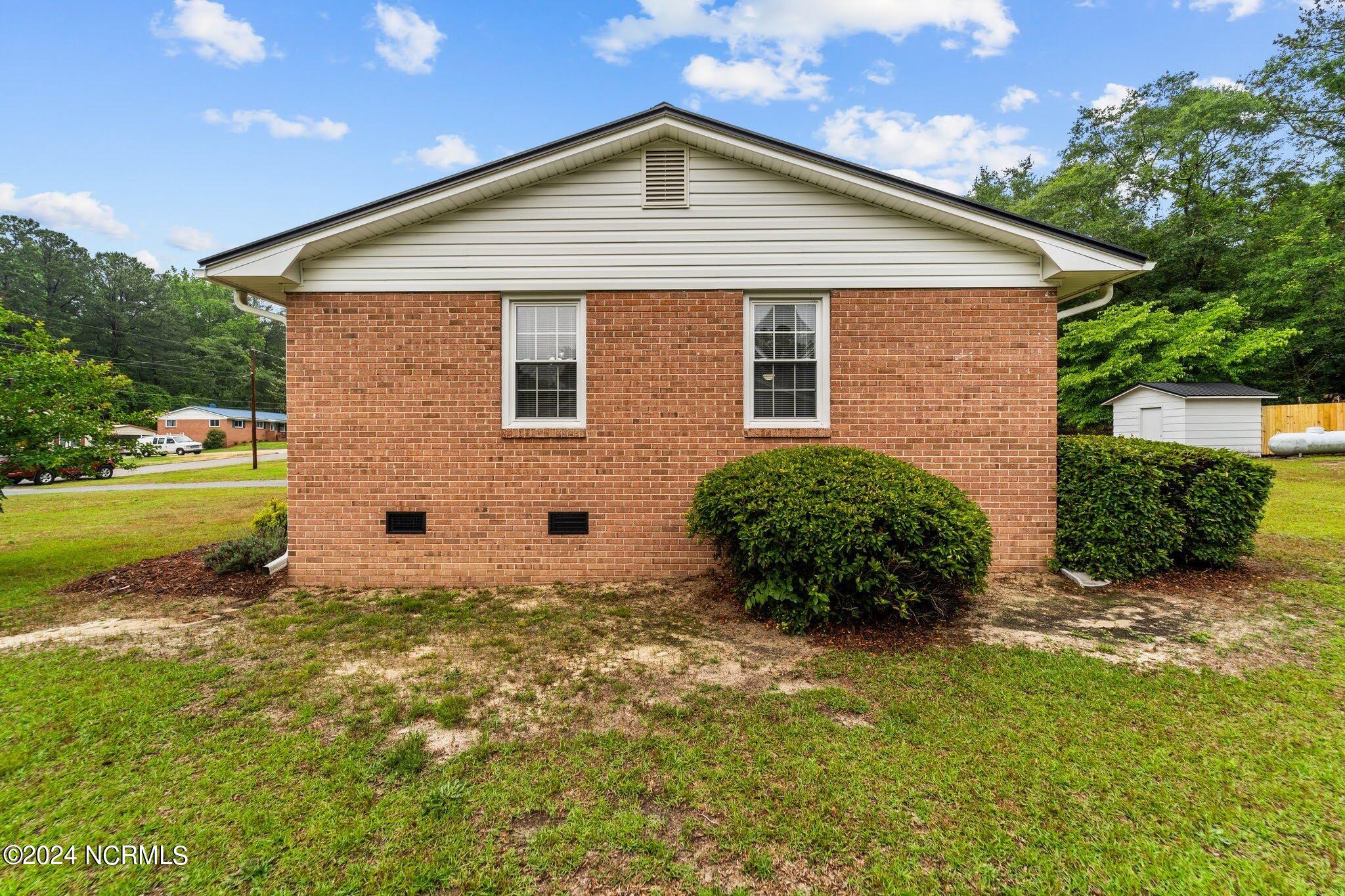 1120 Avalon Drive Rockingham, NC 28379 - Photo 29 of 32 31-web-or-mls-DSC00549