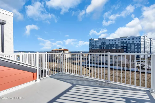 $2,500 | 19 Carr Avenue, Unit 410, Keansburg, NJ 07734