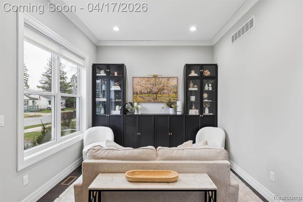 1935 Martin Road Ferndale, MI 48220 - Photo 4 of 40 Gallery Image 4
