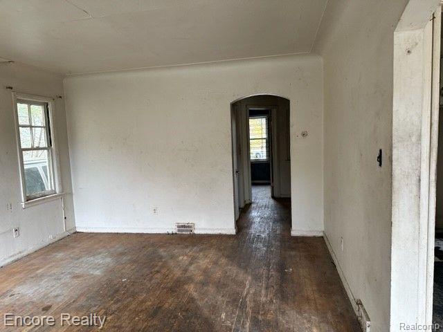 9626 Rutherford Street Detroit, MI 48227 - Photo 3 of 10