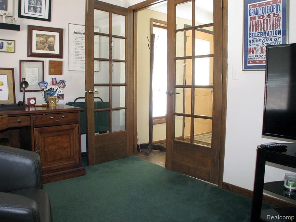 2369 Highfield Road Waterford, MI 48329 - Photo 20 of 31 20 Study.jpg