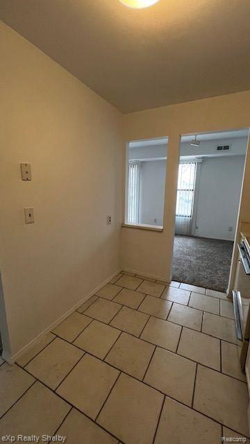 30475 West 14 Mile Road, Unit 84 Farmington Hills, MI 48334 - Photo 5 of 14