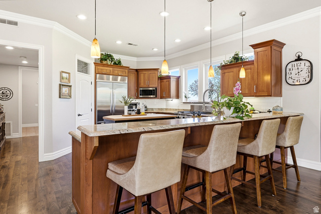 2204 Bridgewater Road Cedar City, UT 84721 - Photo 10 of 40 Spacious Kitchen Designed for Gathering and Entertaining