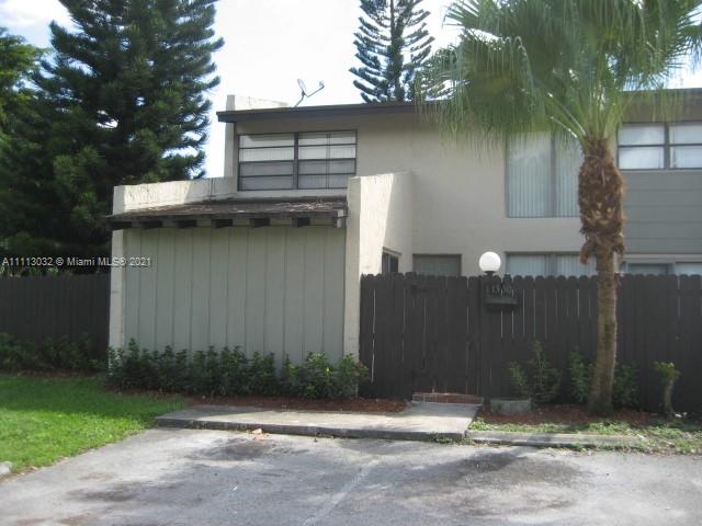 11350 Southwest 68th Terrace Miami, FL 33173 - Photo 1 of 31 a backyard of a house with lots of green space