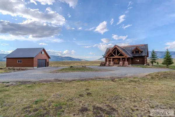$1,970,000 | 3745 Fisher Pointe Drive, Island Park, ID 83429