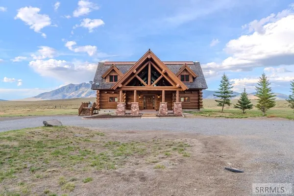 $1,970,000 | 3745 Fisher Pointe Drive, Island Park, ID 83429