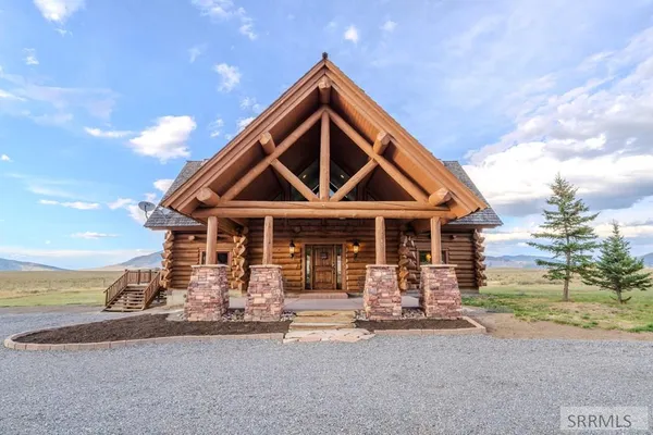 $1,970,000 | 3745 Fisher Pointe Drive, Island Park, ID 83429
