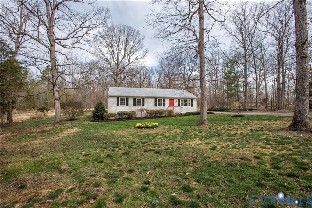 3940 Three Bridge Road Powhatan, VA 23139 - Photo 2 of 4 Ranch-style residence featuring a white exterior w