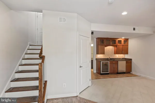 $4,295 | 44711 Plympton Square, Ashburn, VA 20147
