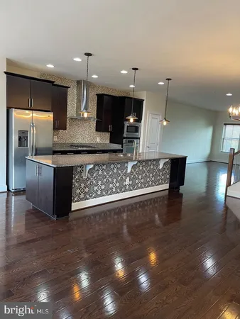 $4,295 | 44711 Plympton Square, Ashburn, VA 20147