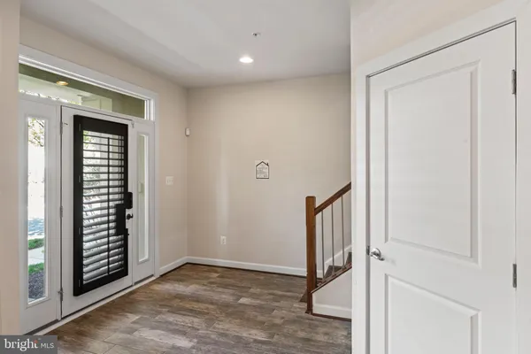 $4,295 | 44711 Plympton Square, Ashburn, VA 20147