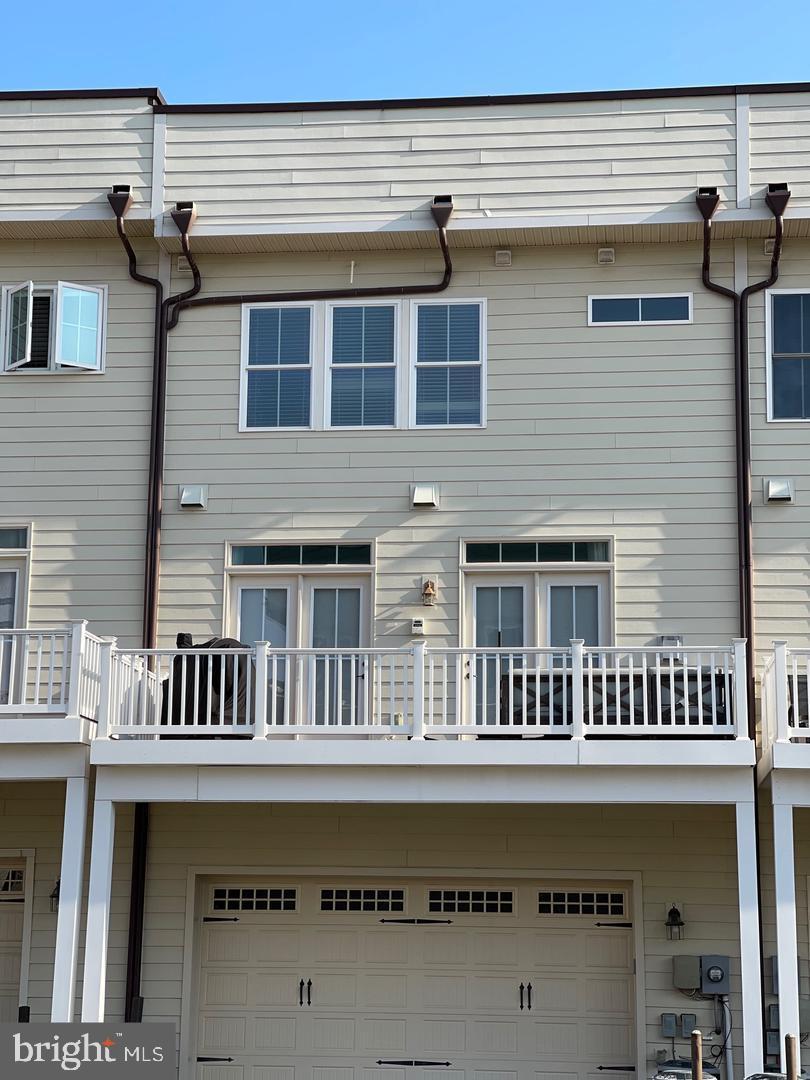 44711 Plympton Square Ashburn, VA 20147 - Photo 28 of 29 DRIVEWAY