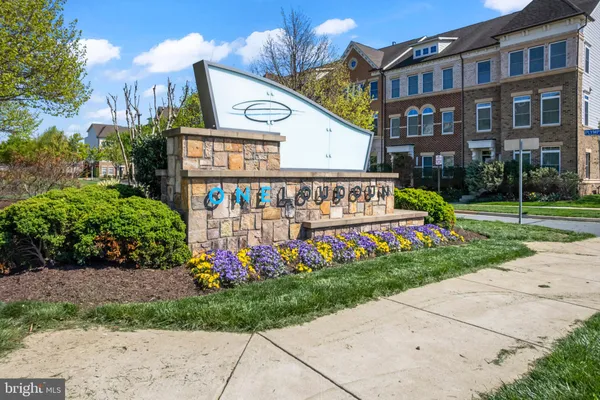 $4,295 | 44711 Plympton Square, Ashburn, VA 20147