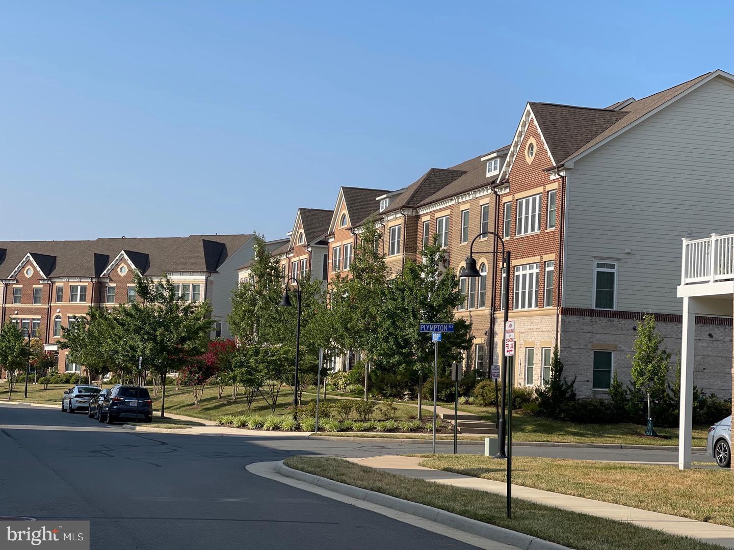 44711 Plympton Square Ashburn, VA 20147 - Photo 6 of 29 COMMUNITY