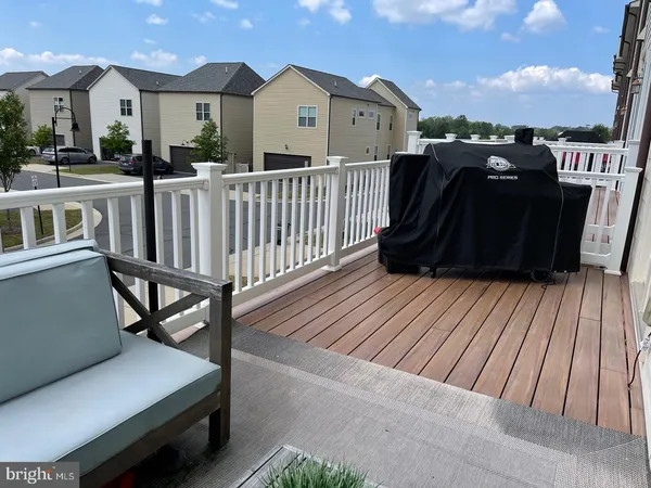 $4,295 | 44711 Plympton Square, Ashburn, VA 20147