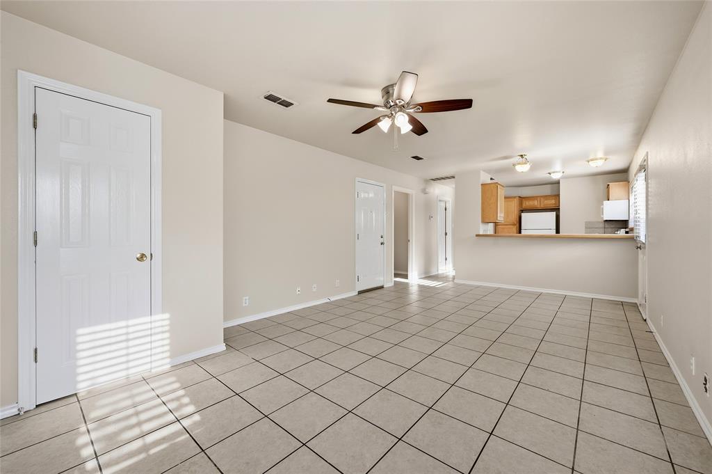 1017 Rice Street Denison, TX 75020 - Photo 4 of 20 Gallery Image 4