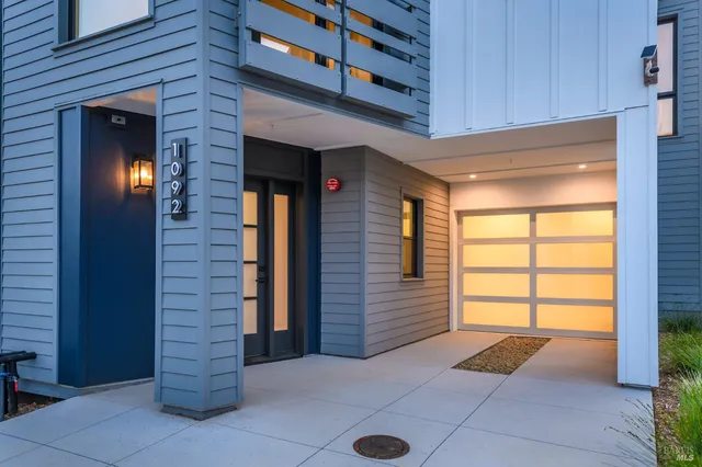 $799,000 | 1112 Foster Road, Napa, CA 94558