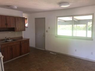2507 Navarre Road Columbus, OH 43207 - Photo 5 of 17 Gallery Image 5