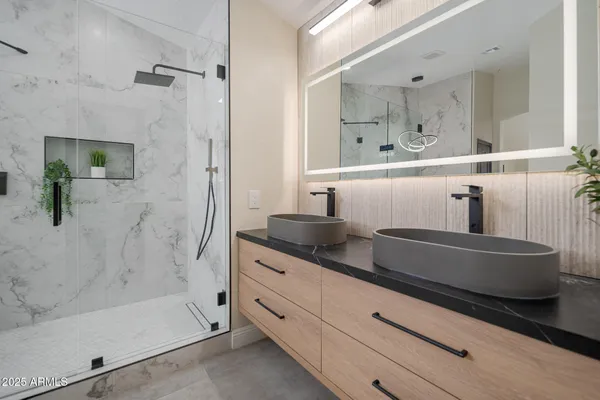 $949,000 | 7207 West Wescott Drive, Glendale, AZ 85308