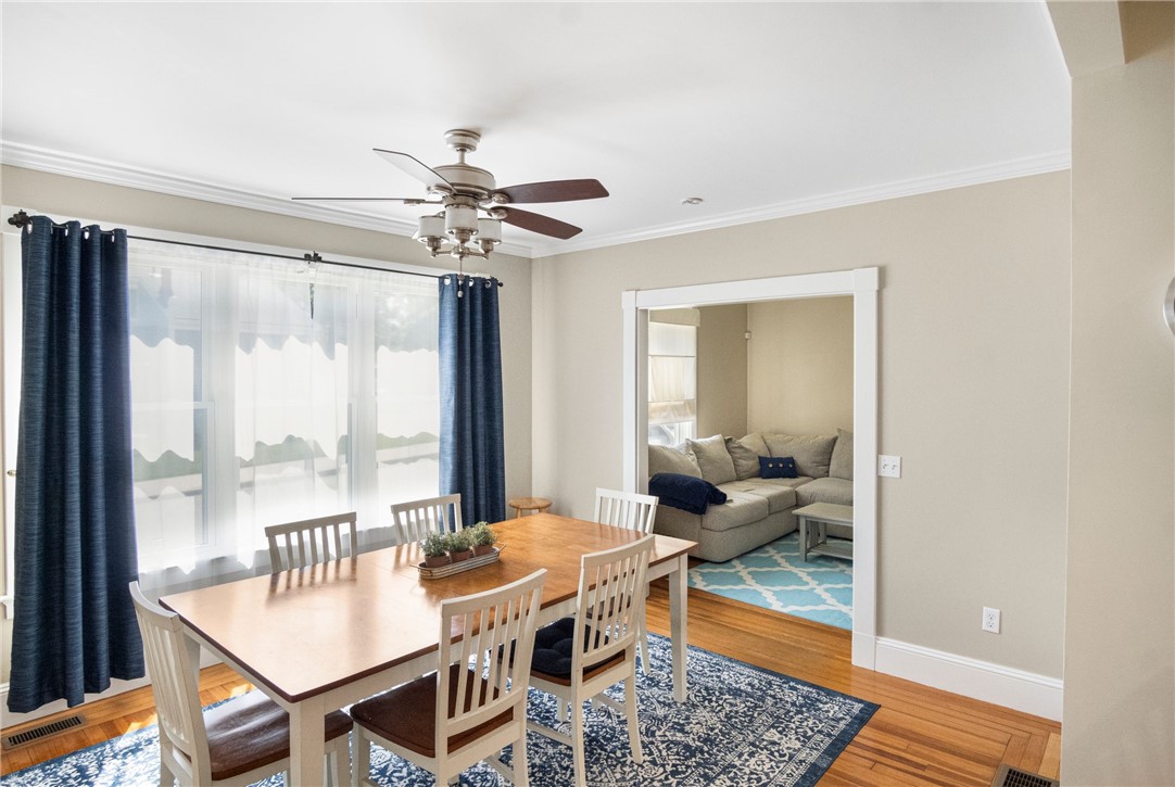 22 Bateman Avenue Newport, RI 02840 - Photo 13 of 43