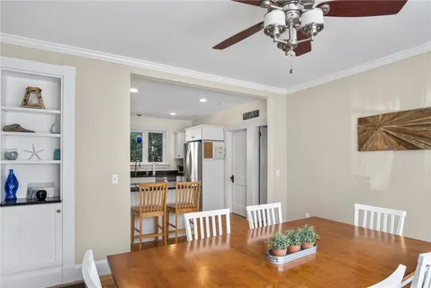 $3,400 | 22 Bateman Avenue, Newport, RI 02840