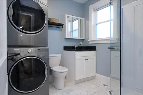 $3,400 | 22 Bateman Avenue, Newport, RI 02840