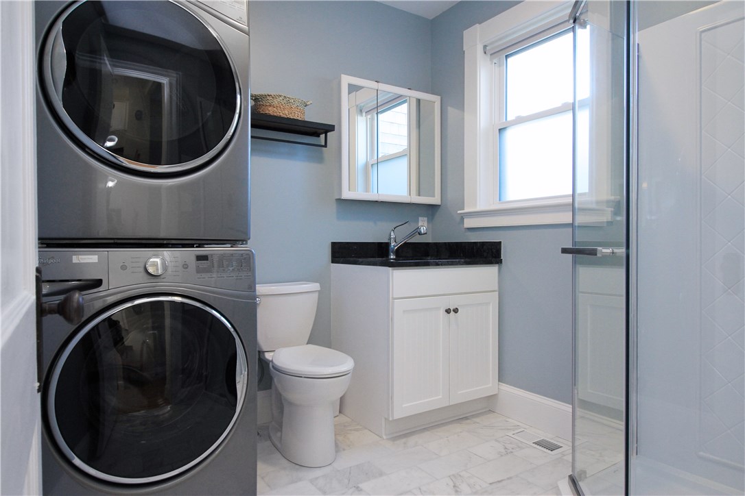 22 Bateman Avenue Newport, RI 02840 - Photo 22 of 43