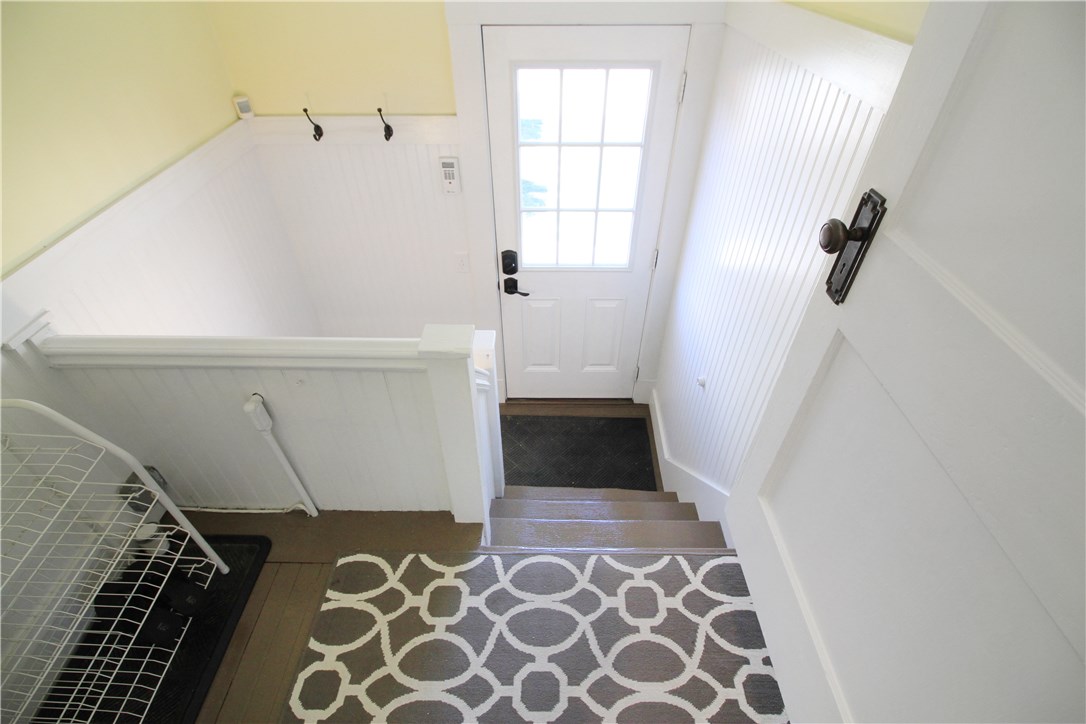 22 Bateman Avenue Newport, RI 02840 - Photo 23 of 43