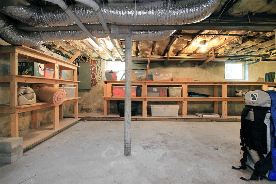 22 Bateman Avenue Newport, RI 02840 - Photo 24 of 43