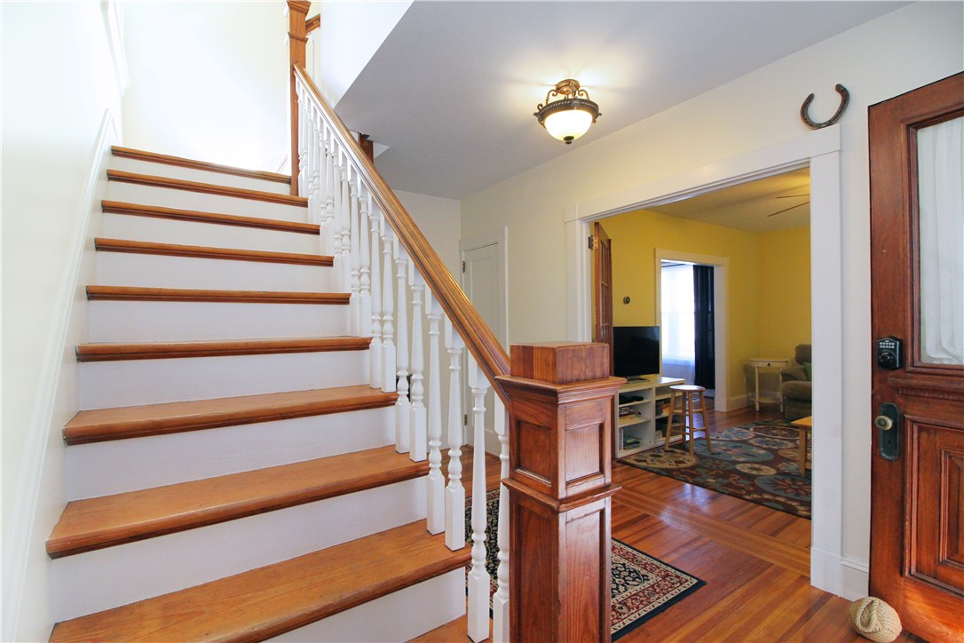 22 Bateman Avenue Newport, RI 02840 - Photo 25 of 43