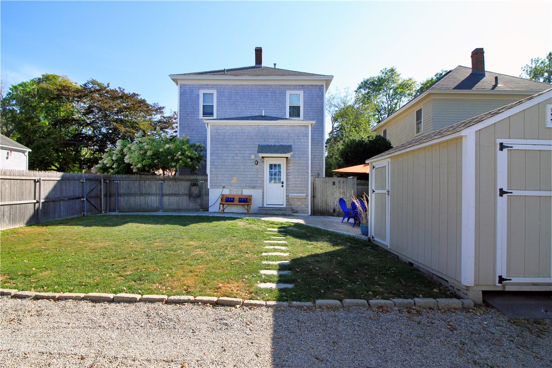 22 Bateman Avenue Newport, RI 02840 - Photo 36 of 43