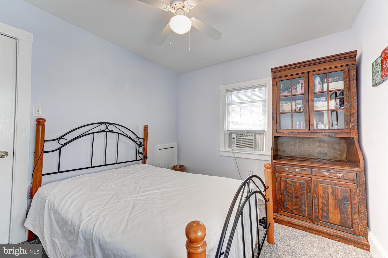 94 Marshall Road Lansdowne, PA 19050 - Photo 20 of 27 Bedroom 3 with ceiling fan