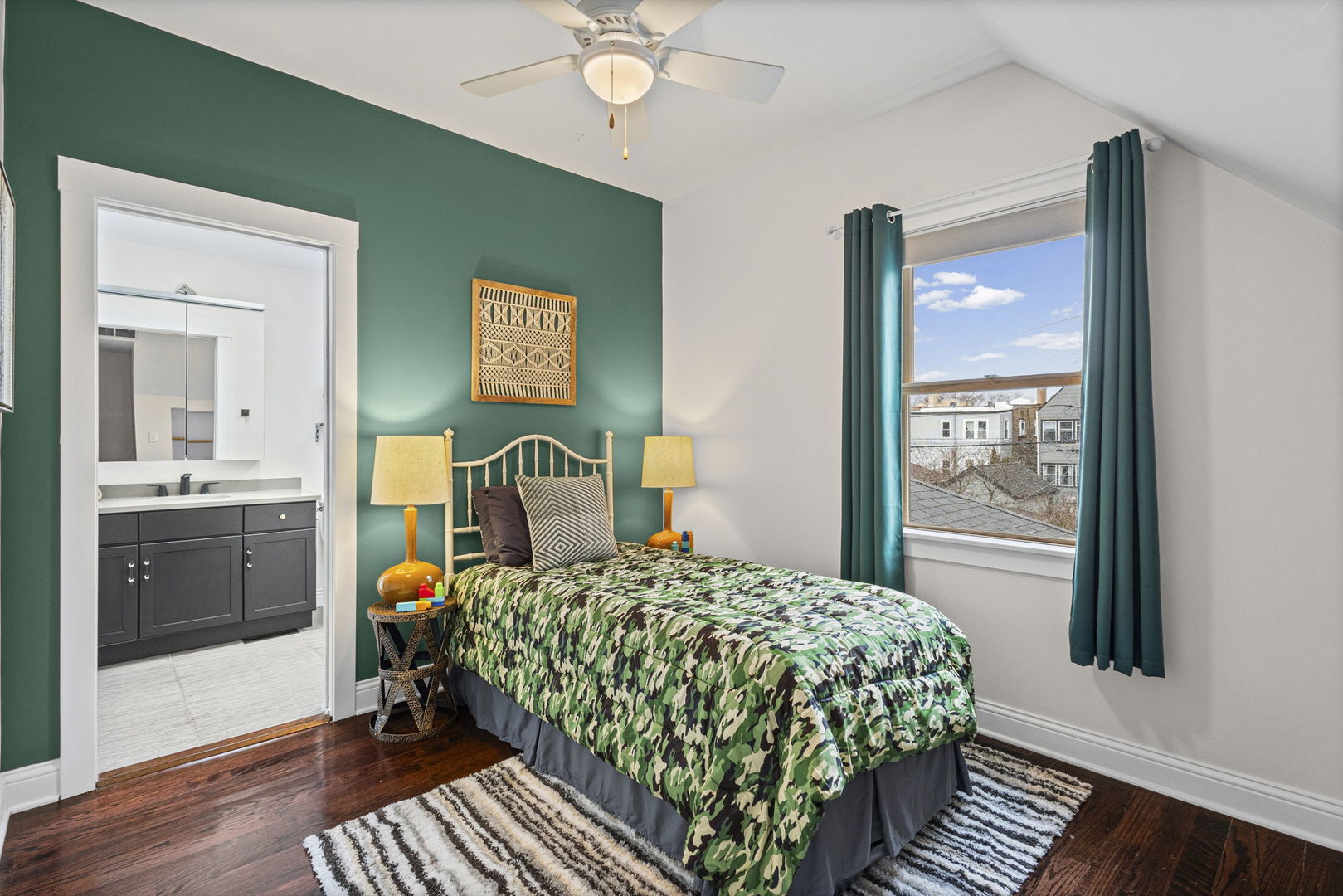 3834 North Drake Avenue Chicago, IL 60618 - Photo 26 of 45