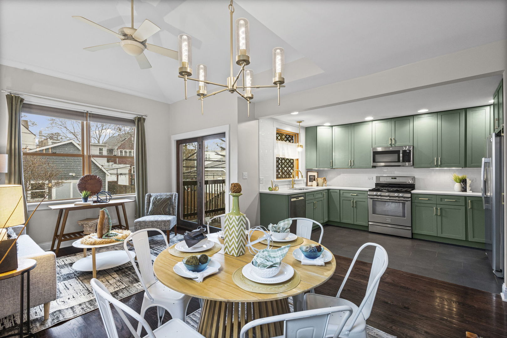 3834 North Drake Avenue Chicago, IL 60618 - Photo 9 of 45