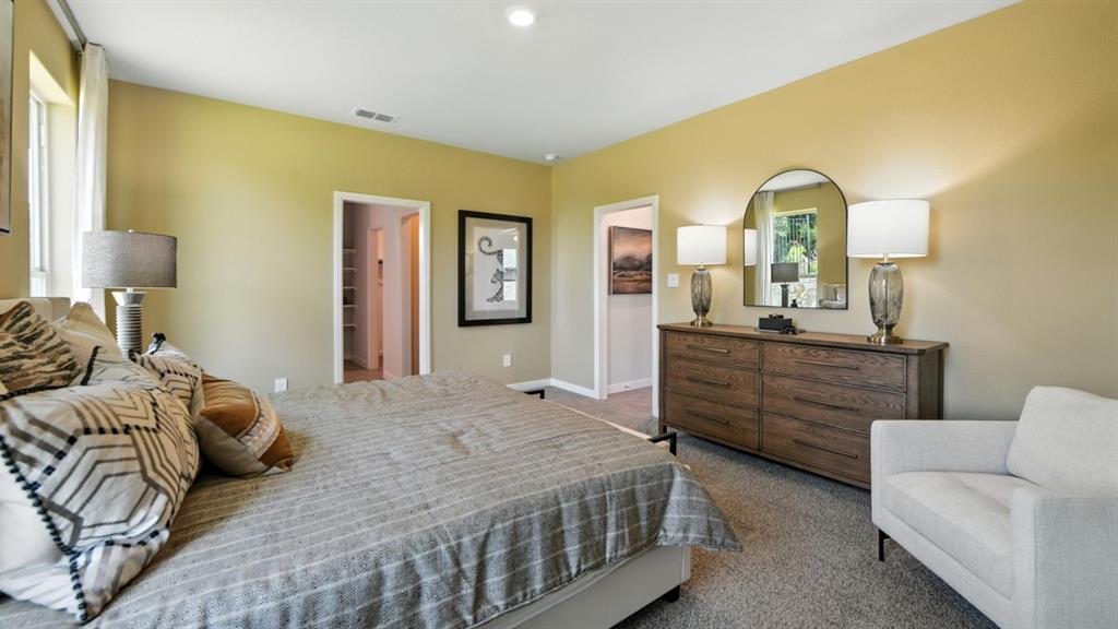 809 Hollyn Drive Decatur, TX 76234 - Photo 13 of 33