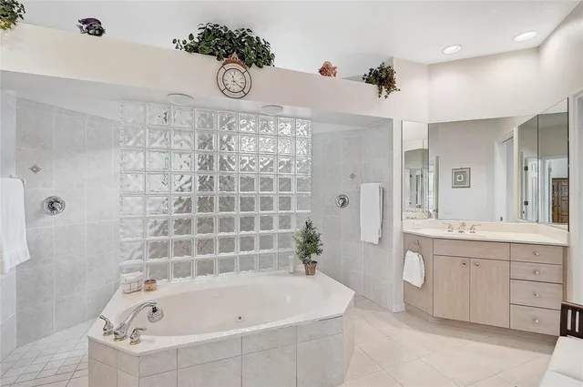 $850,000 | 2111 Muskogee Trail, Nokomis, FL 34275