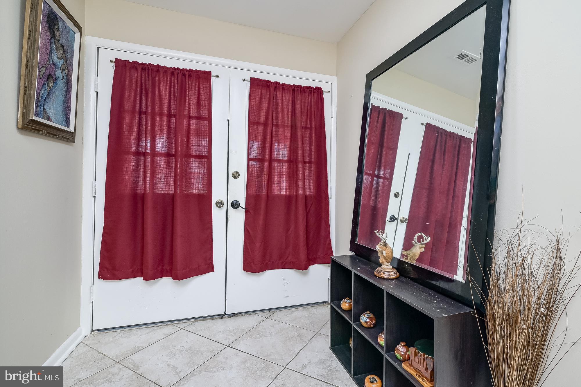 14920 Hydrus Road Silver Spring, MD 20906 - Photo 6 of 47 Gallery Image 6
