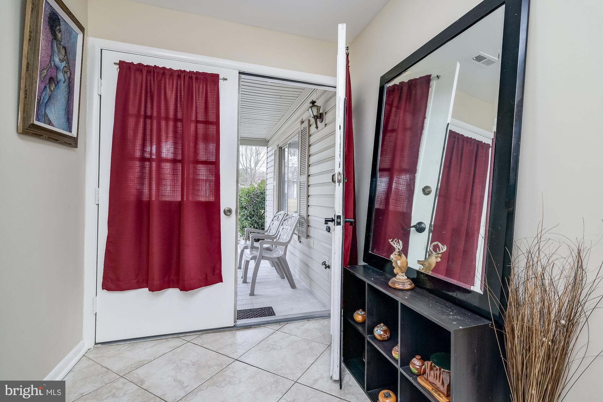 14920 Hydrus Road Silver Spring, MD 20906 - Photo 7 of 47 Gallery Image 7
