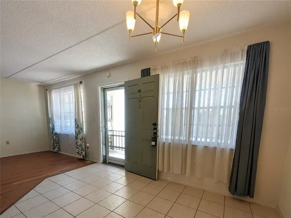 $1,275 | 11620 Park Boulevard North, Unit 209, Seminole, FL 33772