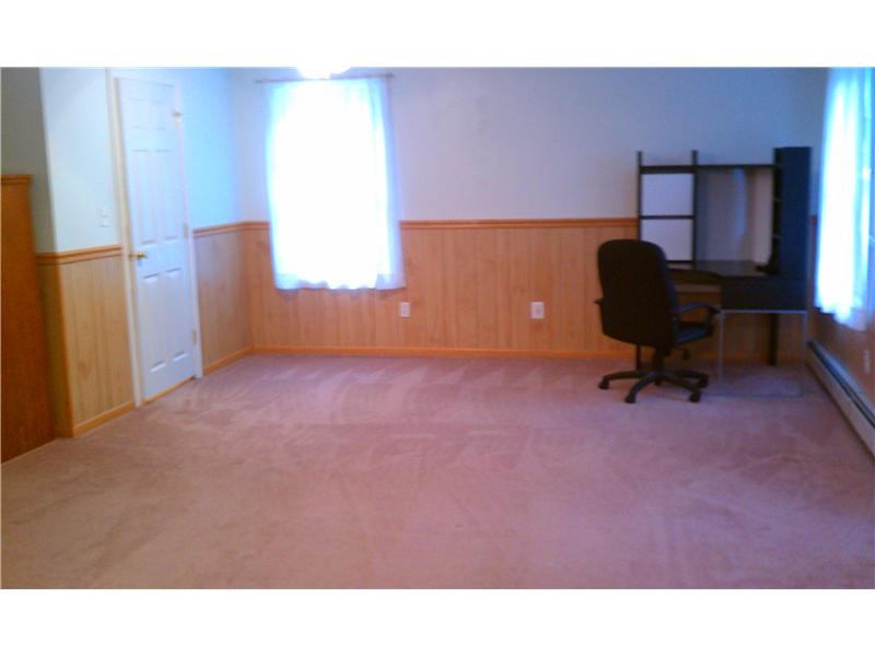 4 Christopher Road Westerly, RI 02891 - Photo 13 of 23 Den/Family/Great Room.