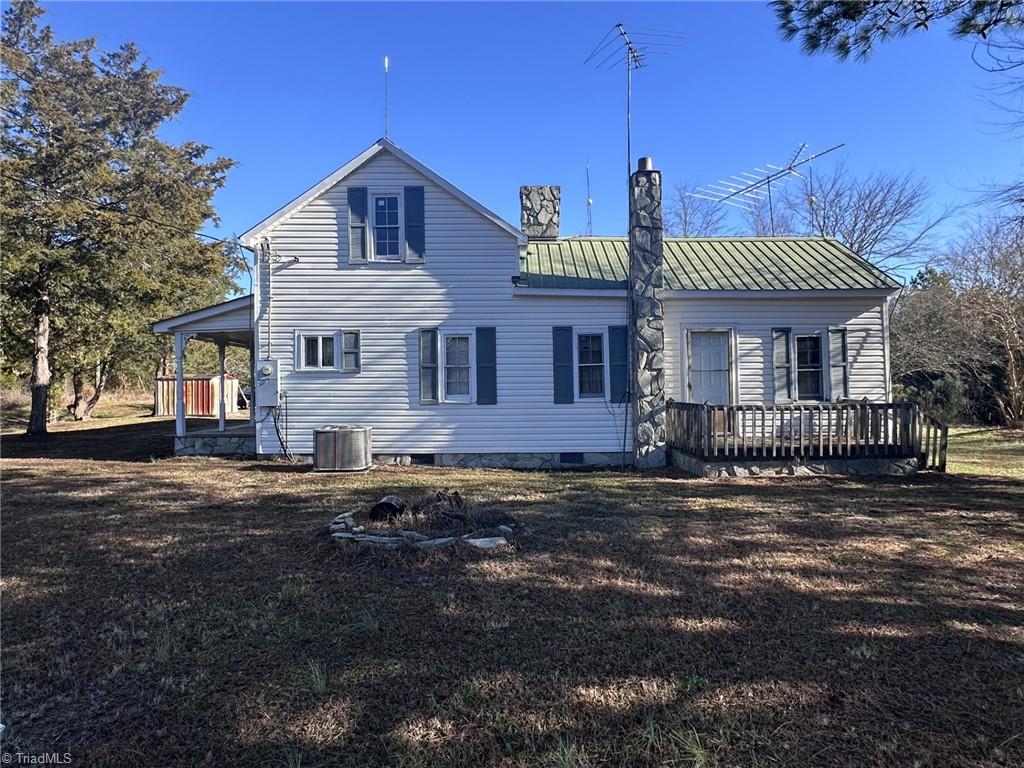 4083 Busbee Road Seagrove, NC 27341 - Photo 3 of 23
