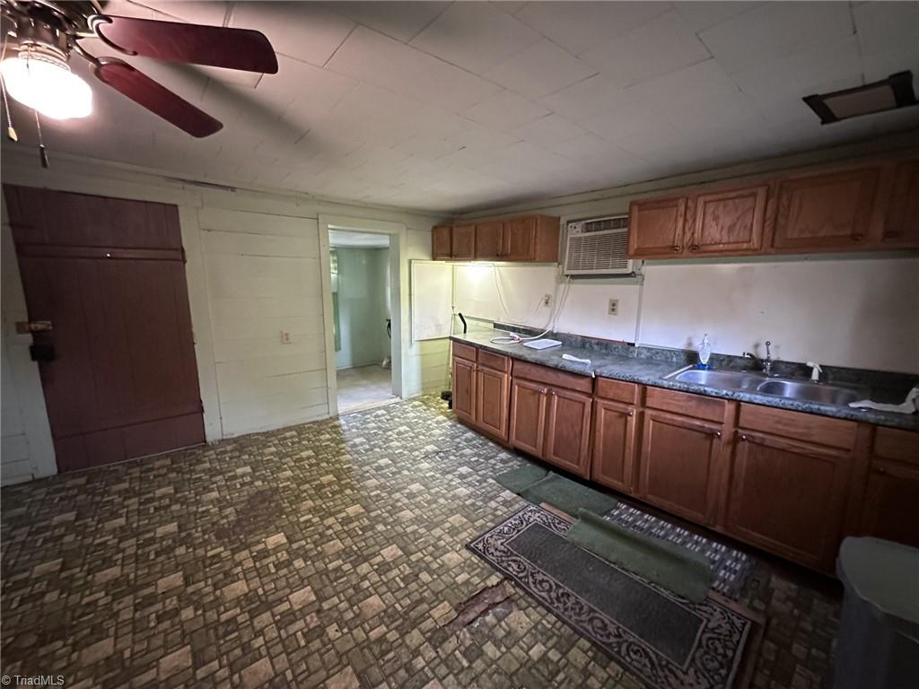 4083 Busbee Road Seagrove, NC 27341 - Photo 10 of 23