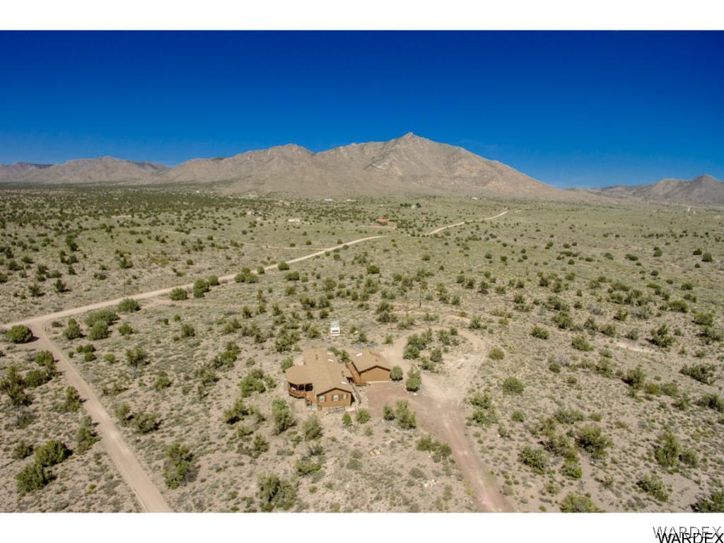 14760 Powerline Road Kingman, AZ 86401 - Photo 36 of 36 a view of a large mountain with mountains in the background