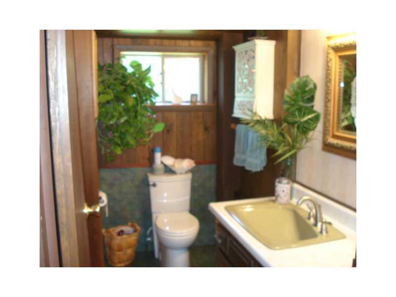 527 Bryant Road Hermon, ME 04401 - Photo 18 of 23 Bathroom.