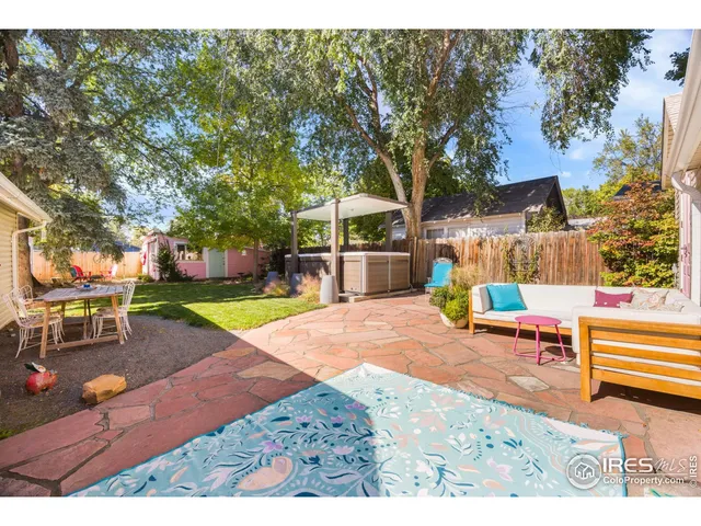 a view of backyard of house